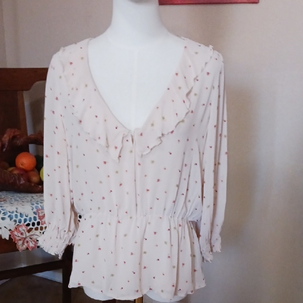 Sanctuary Cream Floral Blouse with Ruffle Details